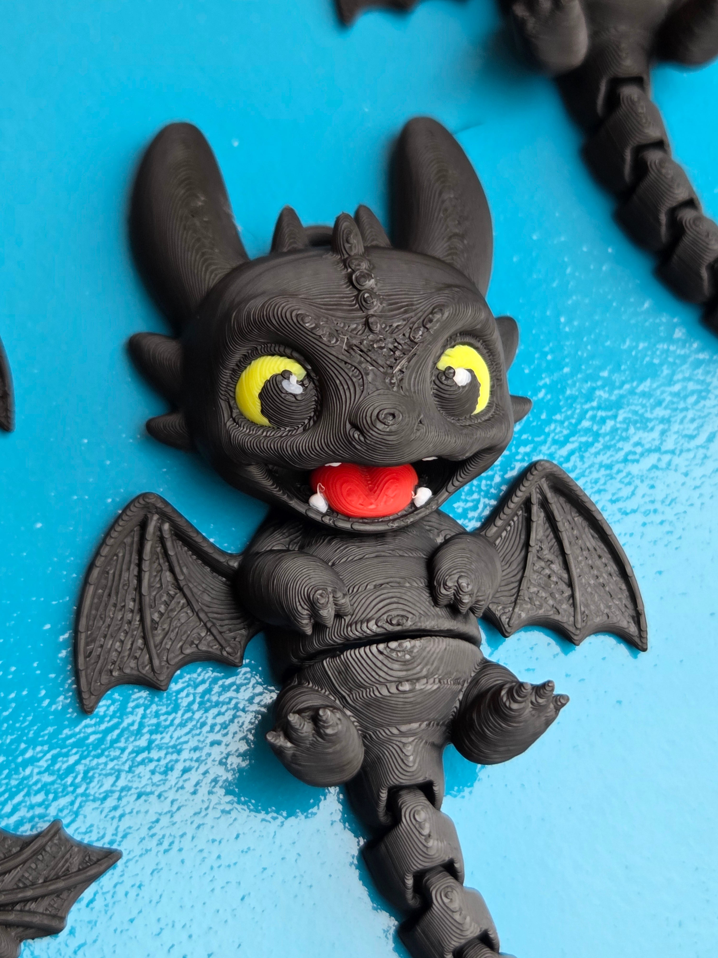 Articulated Night Fury Keychain – Flexible 3D Printed Dragon Collectible