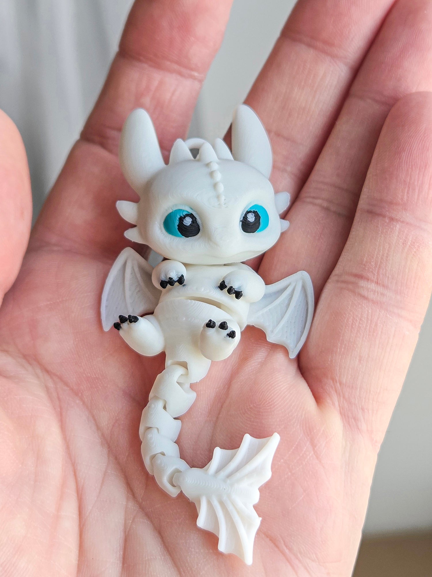 Articulated Light Fury Keychain – Flexible 3D Printed Dragon Collectible